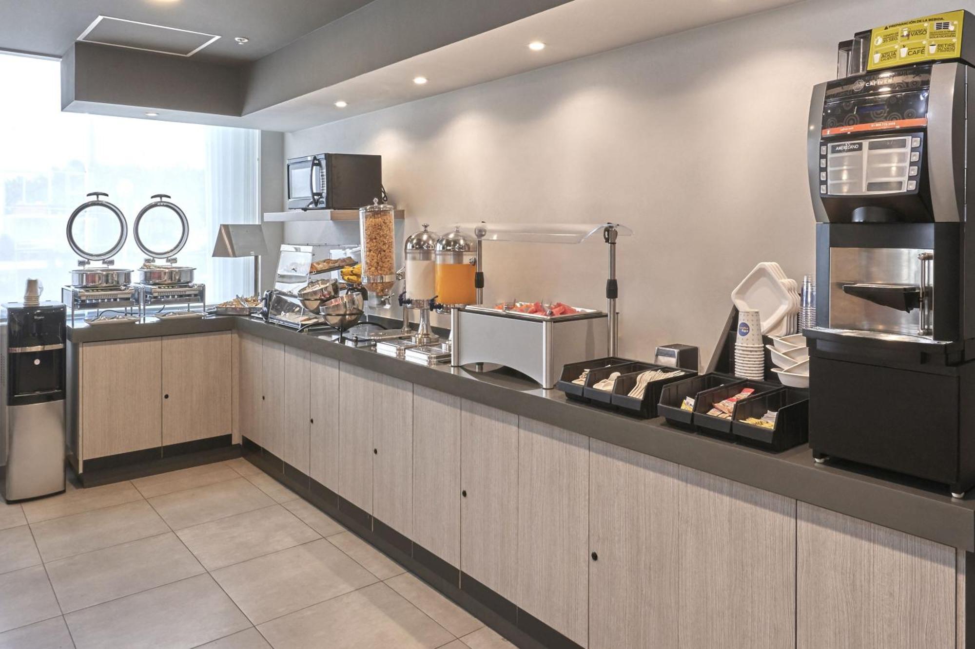 City Express Junior By Marriott San Luis Potosi Zona Industrial Екстериор снимка